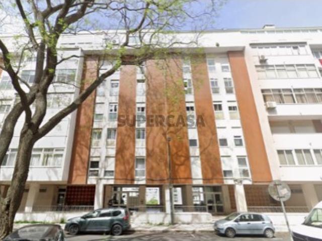 T4 COM 180 M², GARAGEM E ENORME POTENCIAL NO LUMIAR