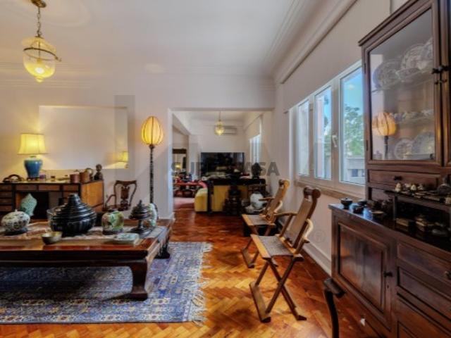 T4 com 192 m² na Estefânia