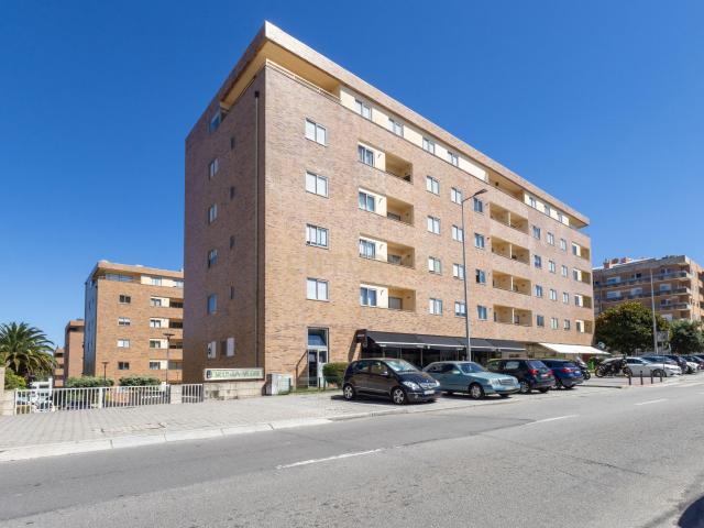 T4 com terraço de 120m² e vistas de mar e rio | Canidelo