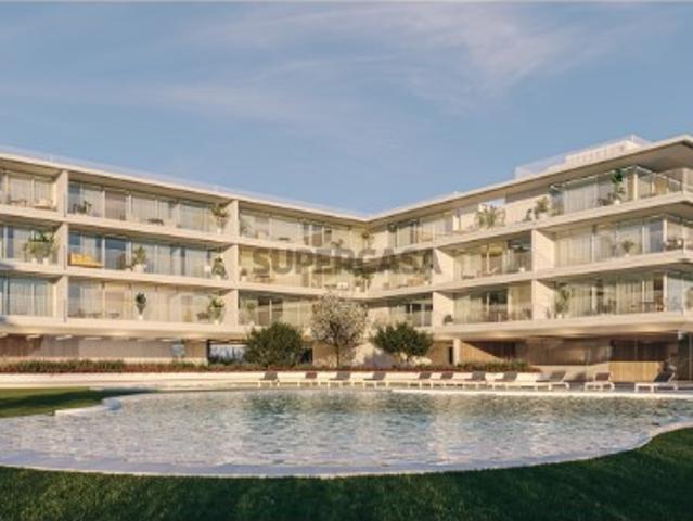 T4 Com varanda, à Marina de Vilamoura/Algarve