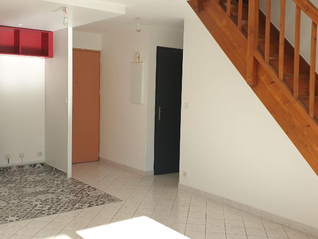 T4 duplex