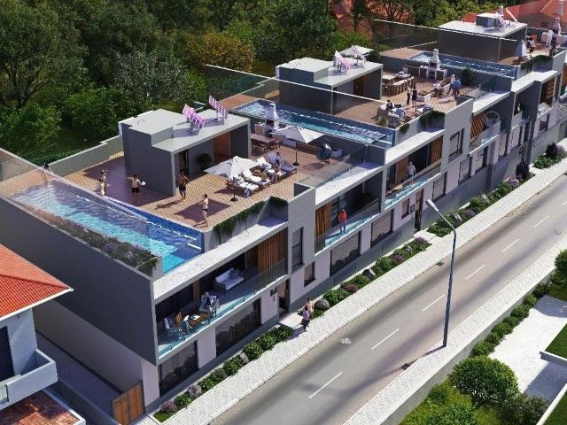 T4 Duplex Com A Maior Área Interior Disponível | Faro 271m² Montenegro
