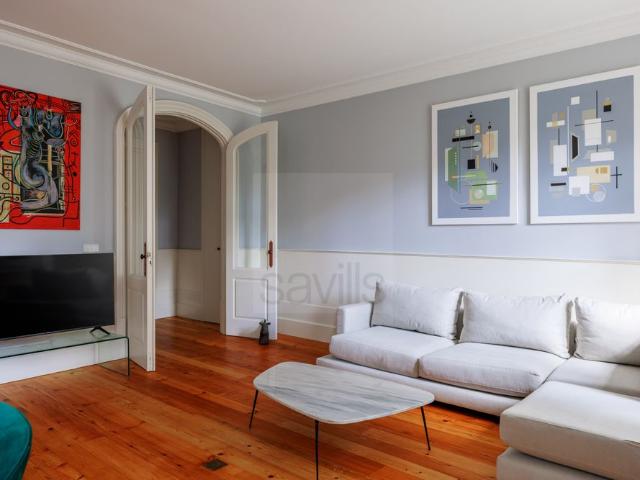 T4 duplex com jardim e garagem, Porto
