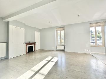T4 DUPLEX CENTRE RIVE DE GIER