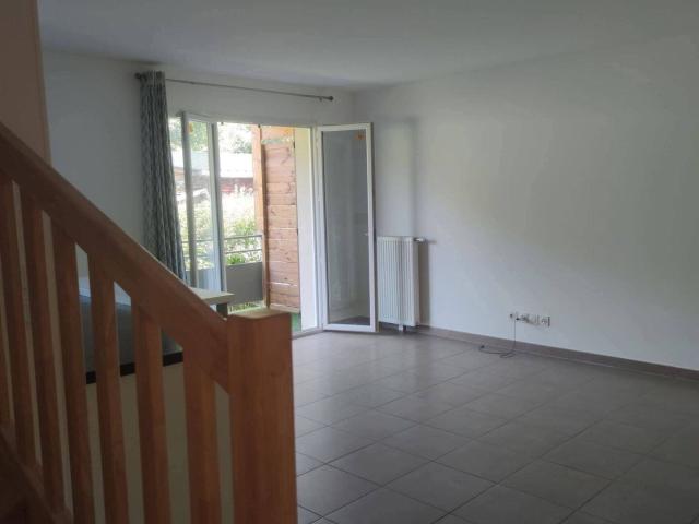 T4 duplex, terrasse, garage, parking à Présilly 74160