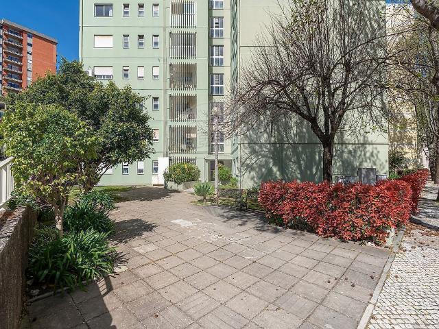 T4 DUPLEX | VALE DAS FLORES COIMBRA