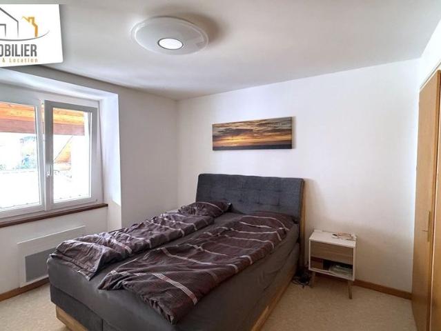 T4 en duplex à Challex