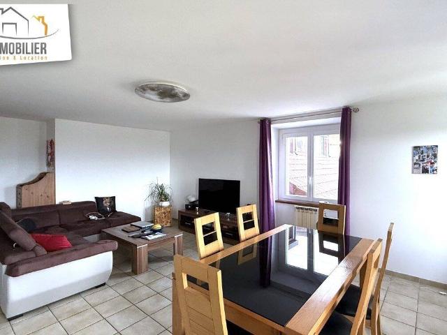 T4 en duplex à Challex