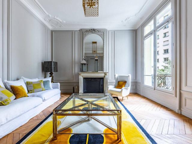 T4 ENTIEREMENT RENOVE AVENUE VICTOR HUGO