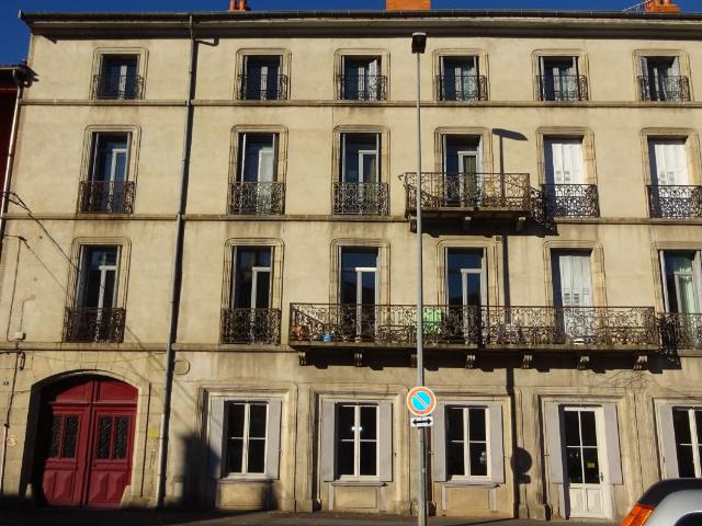 T4 IMMEUBLE SECURISEE