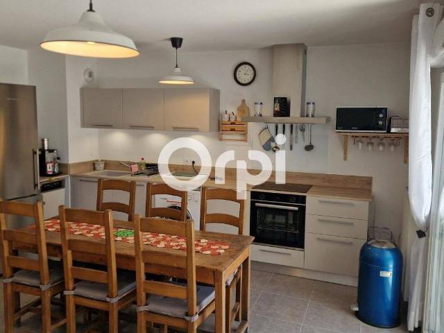 T4 meublé 81 m² avec grande terrasse et double garage – Résidenc