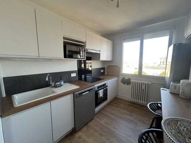 T4 meublé de 64 m² refait à neuf