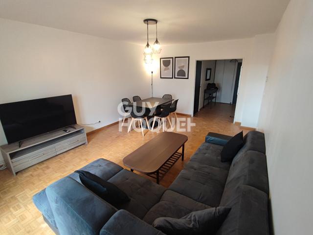 T4 MEUBLÉ DE 89 M² AVEC BALCONS & GARAGE DOUBLE DEBOURG