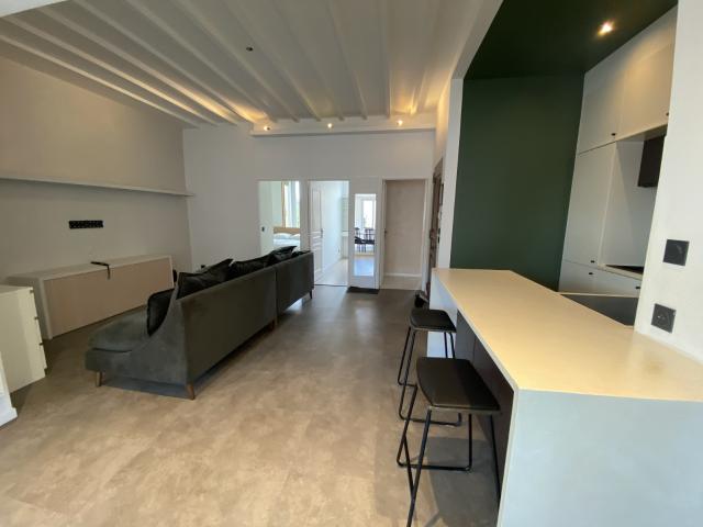 T4 MEUBLE STE FOY LES LYON