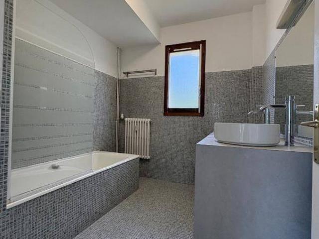 T4 MEUBLE QUARTIER ROMPSAY