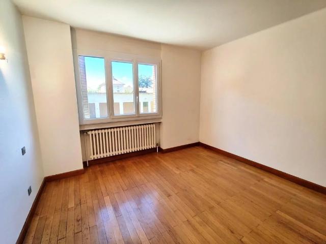 APPARTEMENT T4 RUE DU JOUVENET