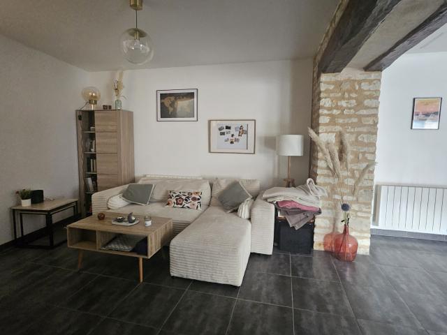 T4 NEUVILLE DE POITOU HYPER CENTRE VILLE 86170