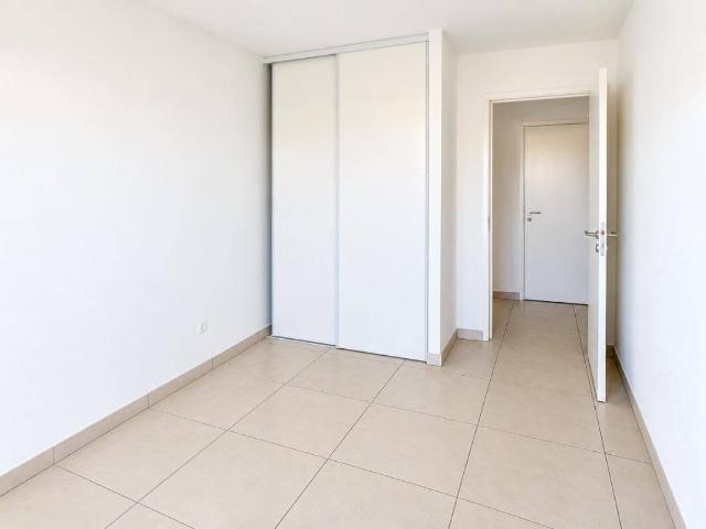 T4 neuf avec balcon et parkings à AGDE