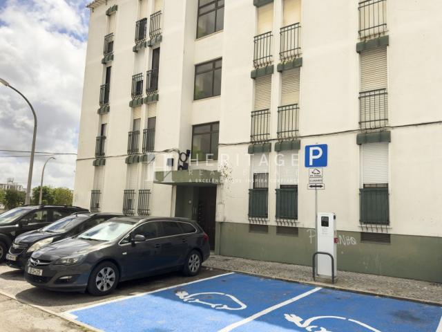 Excelente T4 com 113 m² | Espaço, Luminosidade e Pronto a Habitar
