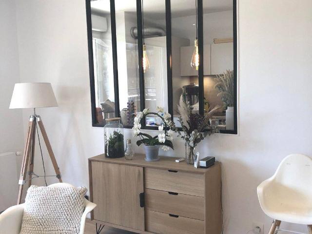 T4 non meublé, balcon 30m², cave, parking et garage