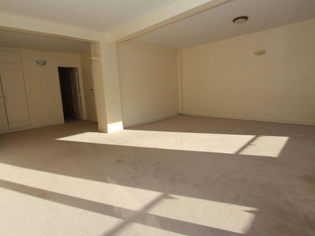 T4 non meublé 109m² PARIS 16
