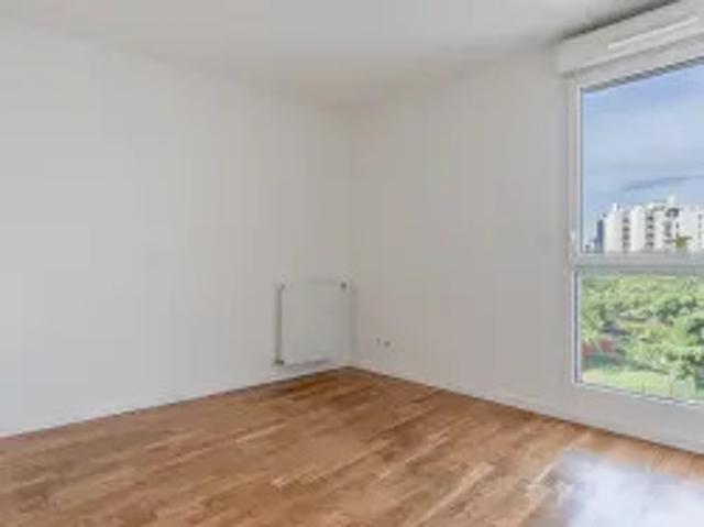 T4 NON MEUBLÉ – 84 m2 – BALCON – GARAGE – VENISSIEUX