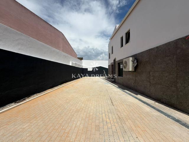 T4 novo com Espaço Exterior em Ramada, Odivelas