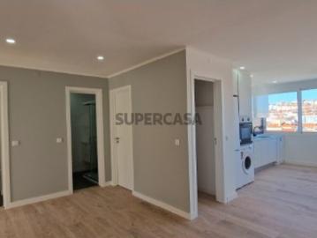T4 Remodelado na Damaia de cima