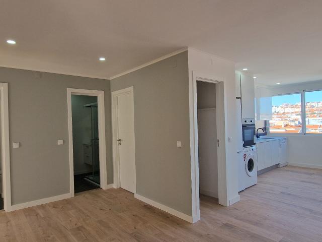 T4 Remodelado na Damaia de cima