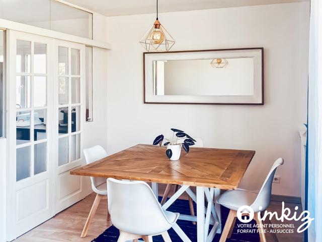 T4 rénové de 86 m² – Dernier étage – Balcon