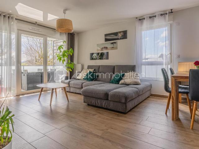T4 récent avec terrasse exposée Sud – Belles Prestations