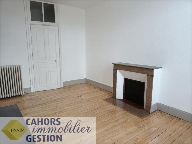 T4bis CENTRE VILLE CAHORS