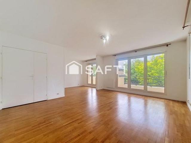 T5 106m2 3 chambres Séjour double Balcon terrasse DPE C