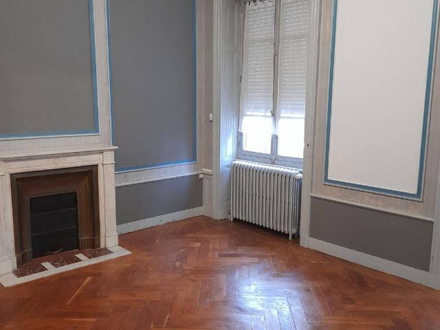 T5 169 m² ST VICTOR SUR RHINS
