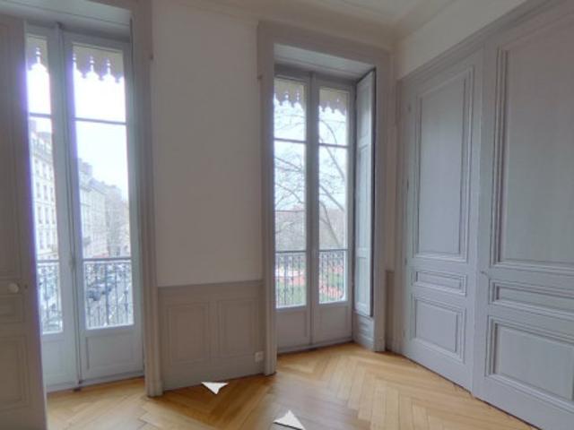 T5 à Lyon 6eme Arrondissement à louer Locagestion, expert en gestion locative