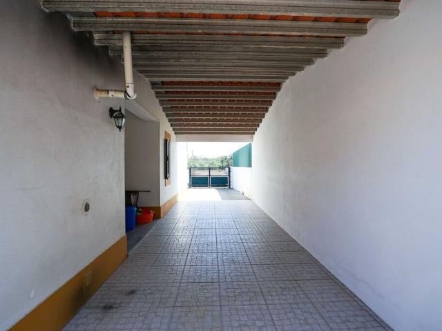 T5 com piscina e jardim em Montemor o Novo: conforto e exclusividade