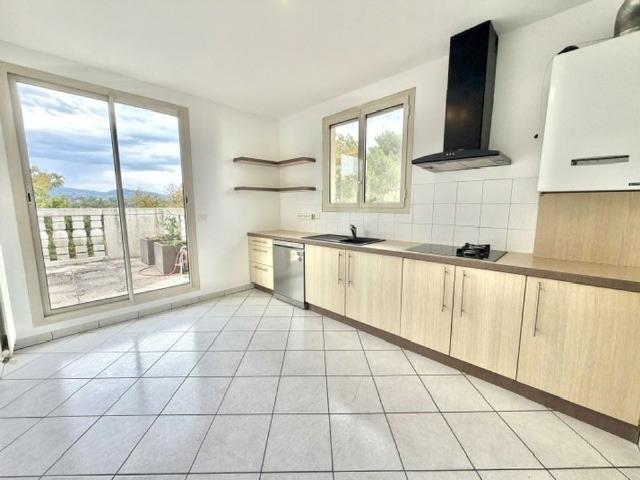 T5 DUPLEX LYON 4