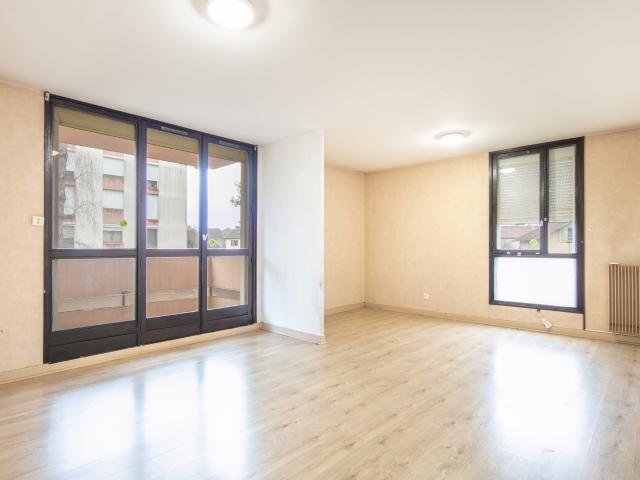 T5 MODULABLE AVEC BALCON DANS UNE COPROPRIÉTÉ PROCHAINEMENT REFAITE AUX FRAIS DU PROPRIÉTAIRE ACTUEL