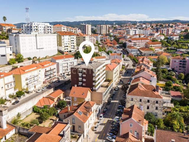 T6 com terraço de 150 m² em Celas