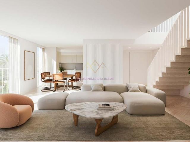 T6 Duplex com 243 m2 e vista Rio, em condomínio com Jardim e. 220m² Alcântara
