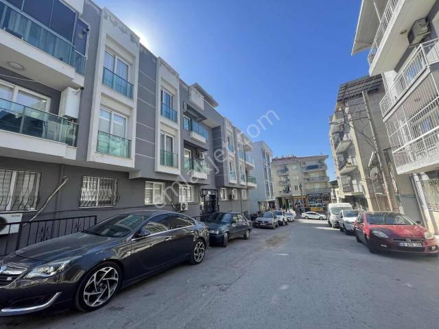 Tınaztepe Kampüs Civarı Balkonlu 2+1 Doğalgazlı