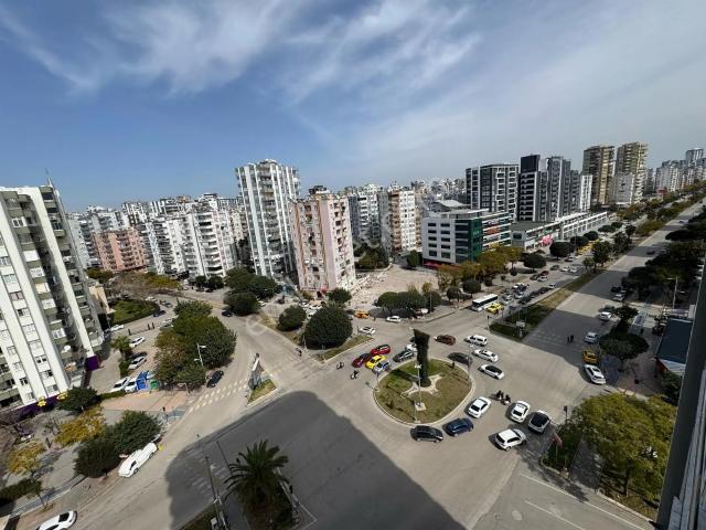 T.özal Blv Üzeri Geniş 4+1/k.mutfak/ç.banyo/kombi/iskanlı Daire