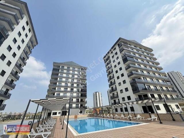 T.özal Fuar Alanı Civarı Migros Arkası 4+1 Lüks Sitede Sıfır