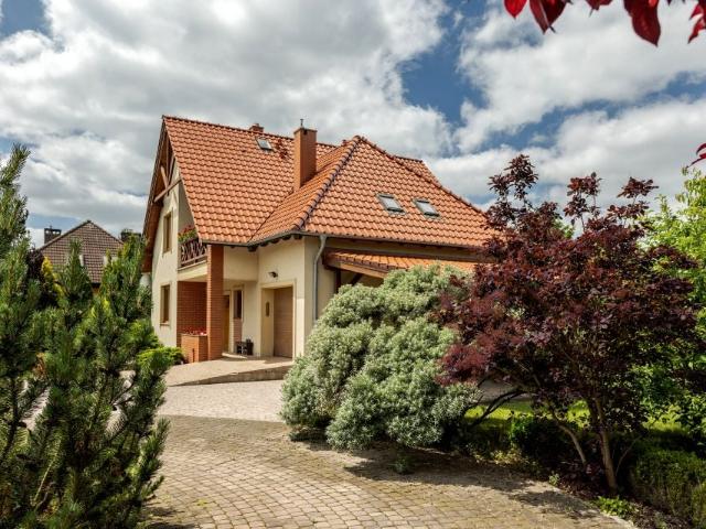 Tęczowa 200 m², Robakowo