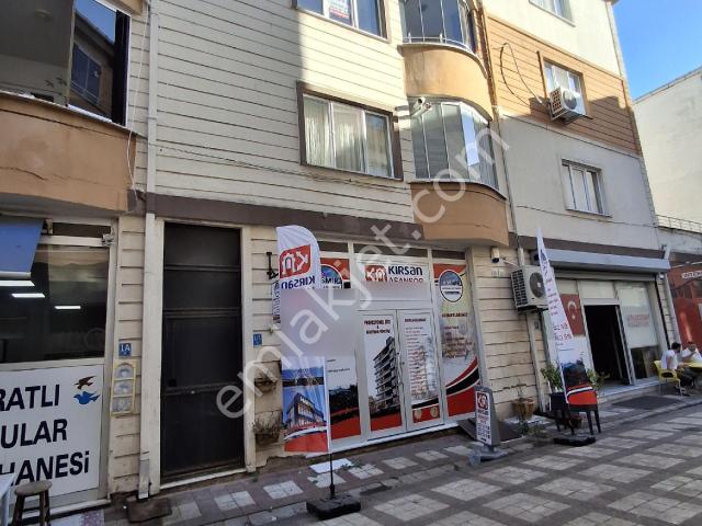 T.dağ Muratlı Muradiye Mah.de Merkezi Lokasyonda Olan Geniş, Aydınlık 3+1 2.kat Daire Kiralıktır