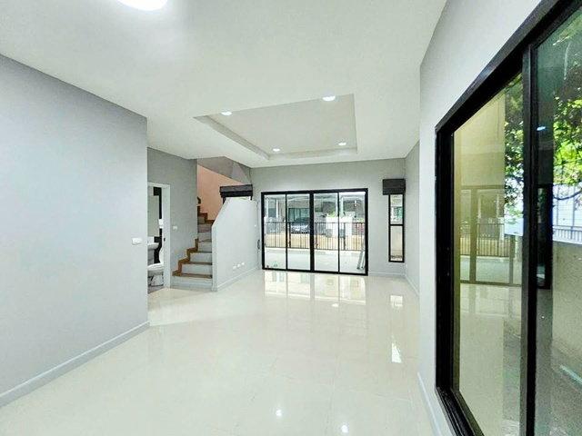 ถ.ราชพฤกษ์ กาญจนาภิเษก ลาดหลุมแก้ว ให้เช่าทาวน์โฮม 2 ชั้น 29 ตร.วา. 232 ตร.ม.ตลาด ส.สุนีย์ 200 ม. รพ.ปากเกร็ด 2 3.9 กม. 4 นอน 3 น้ำ