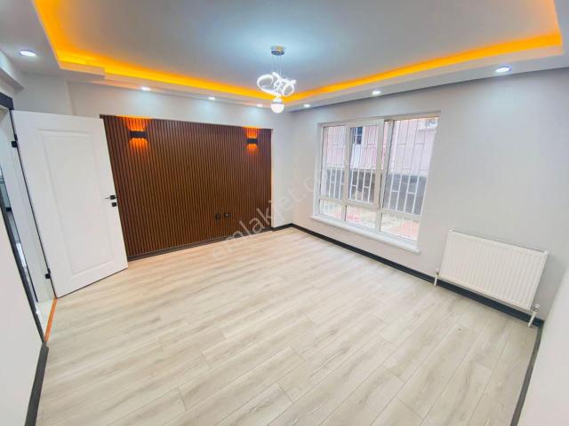 Tıp Fakültesi Cad. Yakını Giriş Katta 3+1 Full Yapılı Satılık Daire !
