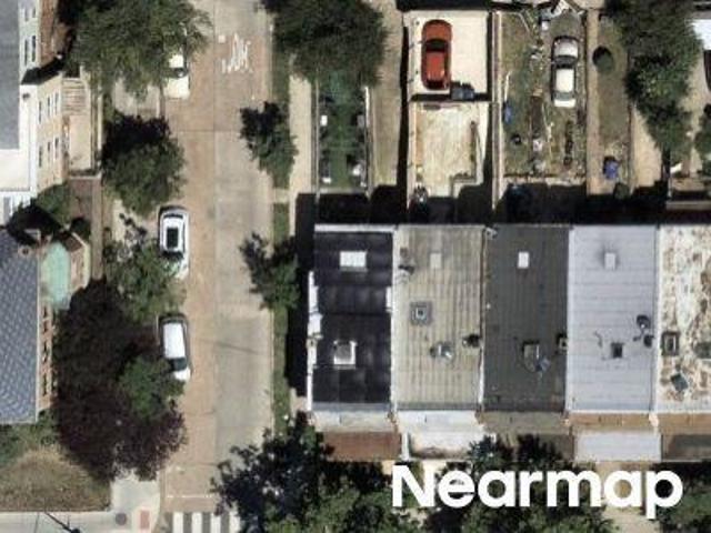 T St NE