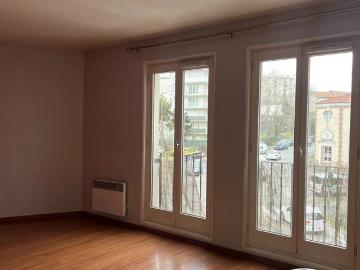T 1 de 32m² Centre ville de THIAIS