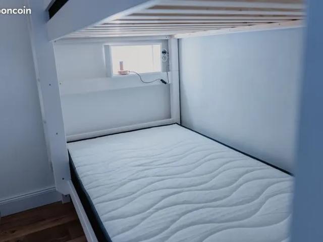 T 2 meuble renove face au bassin